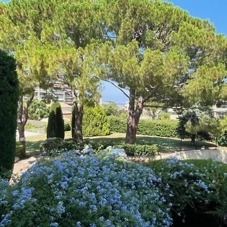 Superbe Avec Piscine Et Tennis *