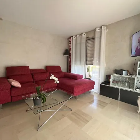 Lejlighed Superbe Avec Piscine Et Tennis
