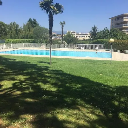 Lejlighed Superbe Avec Piscine Et Tennis Antibes