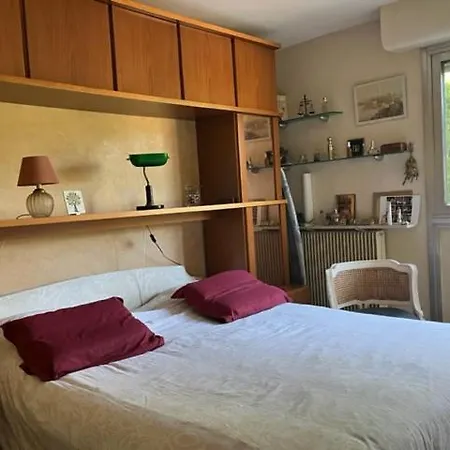 Superbe Résidence Avec Piscine Et Tennis