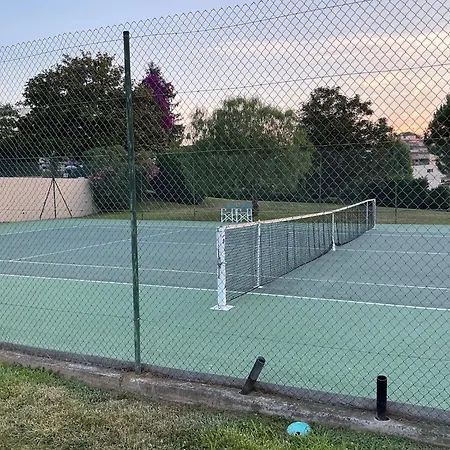 Superbe Avec Piscine Et Tennis *